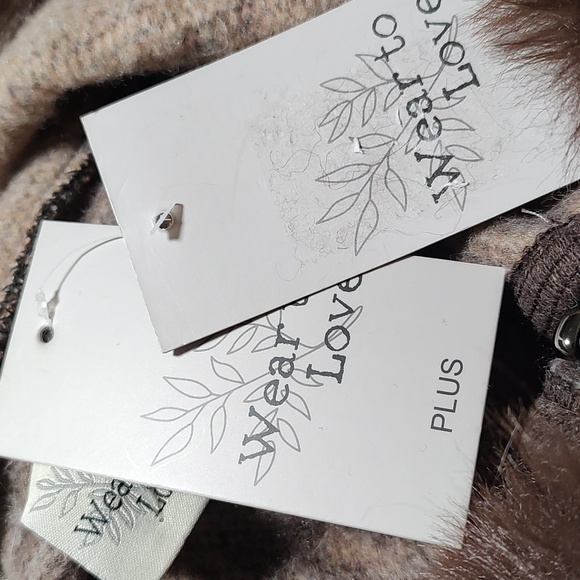 Women's Brown Faux Fur Hooded Shawl/ Wrap/Puncho Plus Size 2X/3X  Make An Offer - Picture 9 of 10